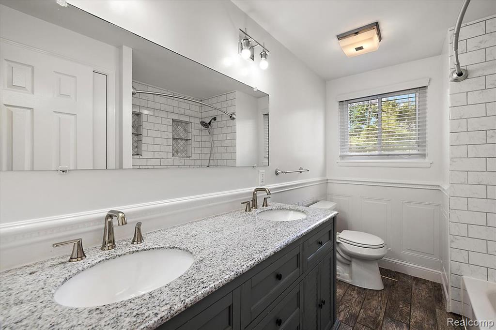 726 Woodlawn Avenue, Royal Oak, MI 48073 — Photo 16