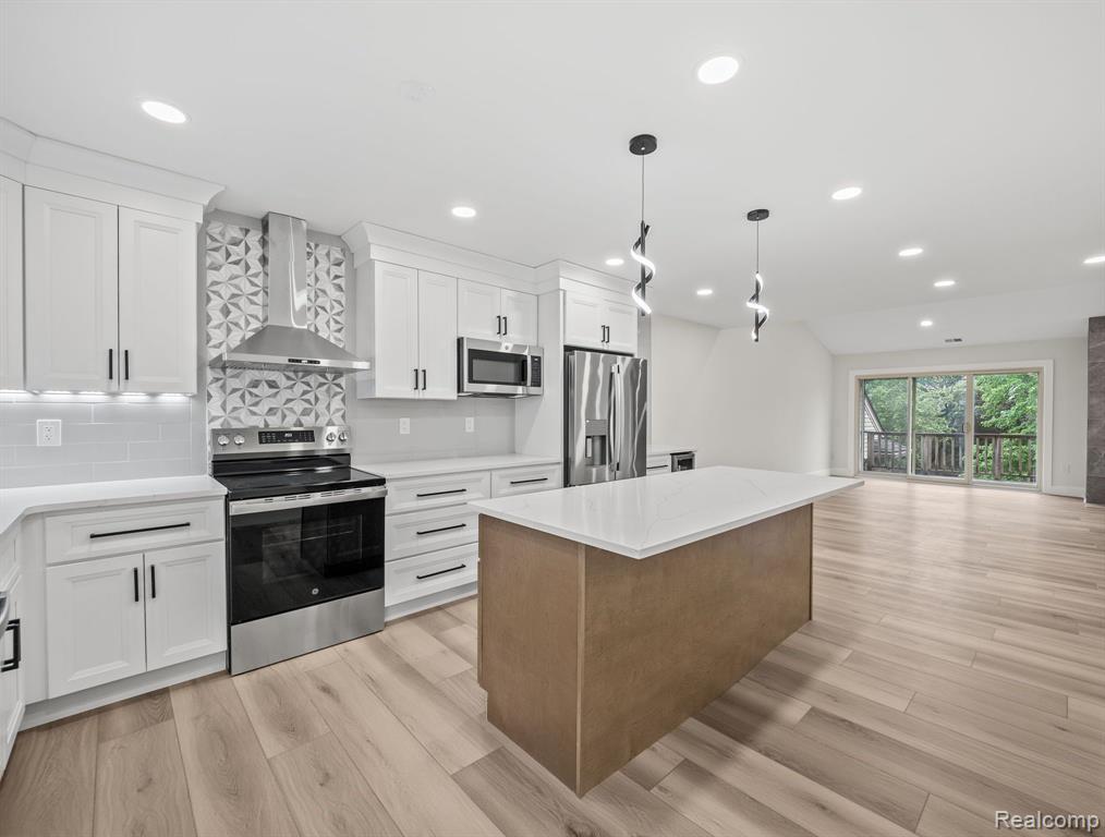 6943 Pebble Park Circle, West Bloomfield, MI — Photo 10
