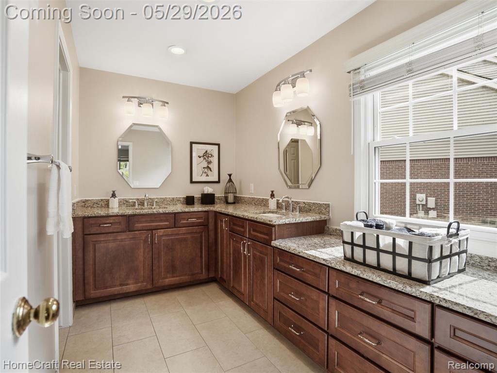 45088 DANBURY Road, Canton, MI 48188 — Photo 22