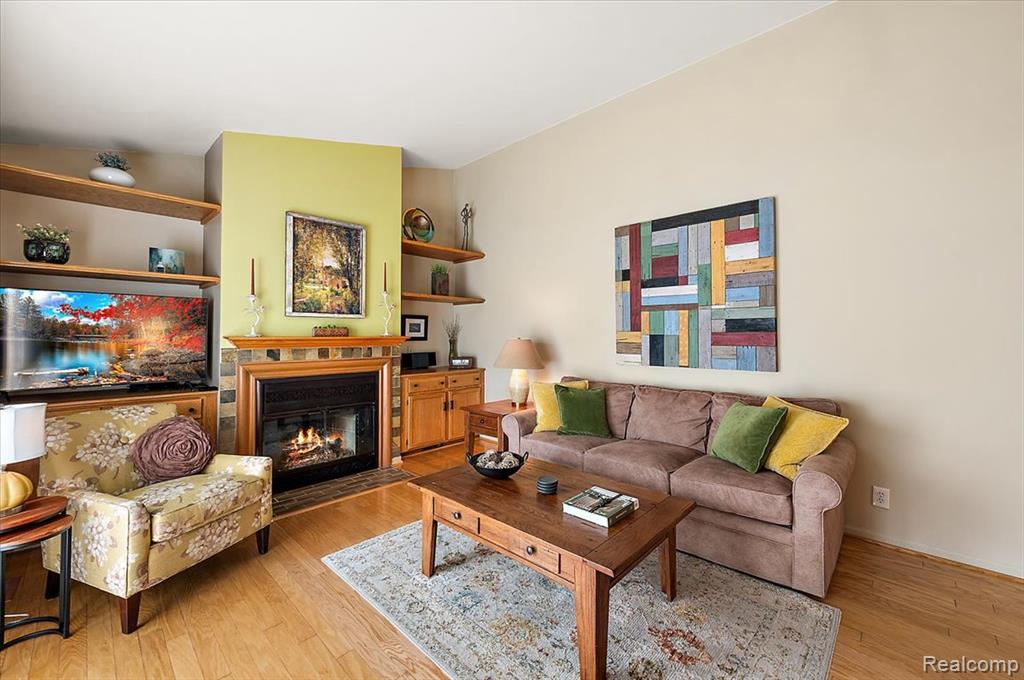 24546 Fairway Hills Drive, Novi, MI — Photo 18