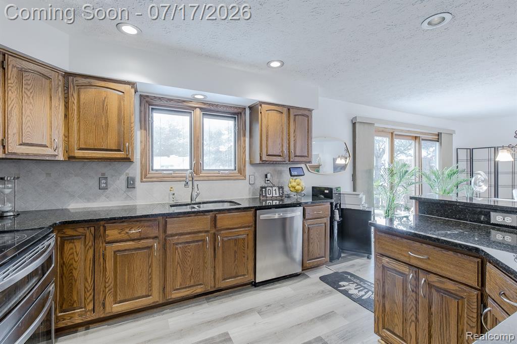 5013 Timberway Trail, Clarkston, MI — Photo 21