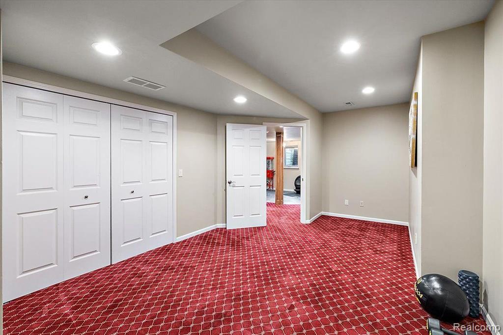 47082 NORTHUMBERLAND Street, Novi, MI — Photo 83