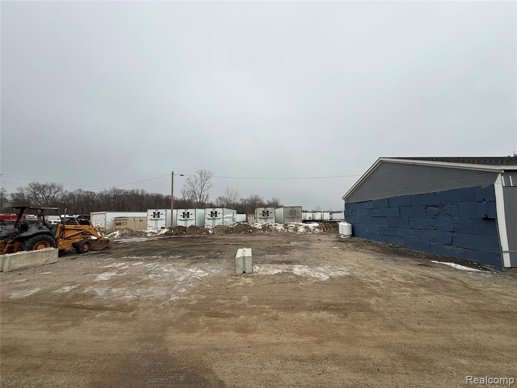4445 22 Mile Rd, Unit B, Shelby Twp, MI 48316 — Photo 8
