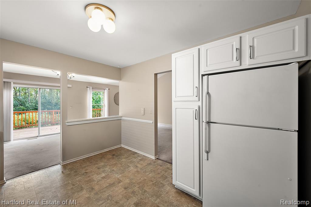 402 Mulberry Drive, Commerce Twp, MI 48390 — Photo 14