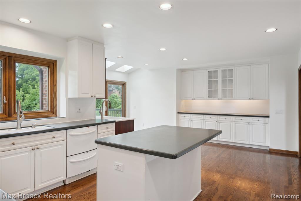 6722 Torybrooke Circle, West Bloomfield, MI 48323 — Photo 16