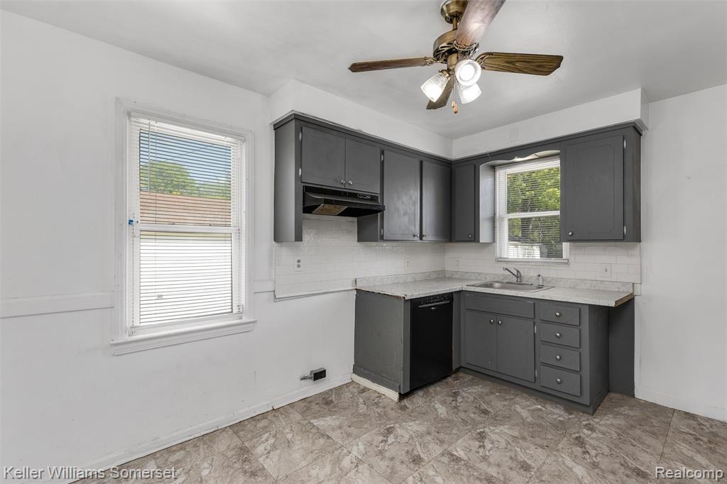 6306 FARMBROOK Street, Detroit, MI 48224 — Photo 16