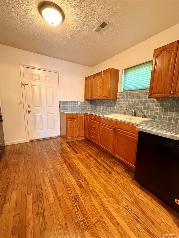 738 W Atherton Road, Flint, MI 48507 — Photo 8