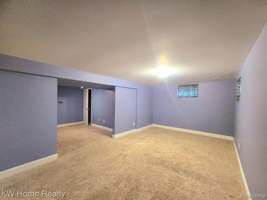 400 CLARENDON Street, Ann Arbor, MI 48103 — Photo 12