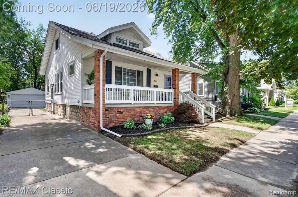 561 W Saratoga Street, Ferndale, MI 48220 — Photo 3