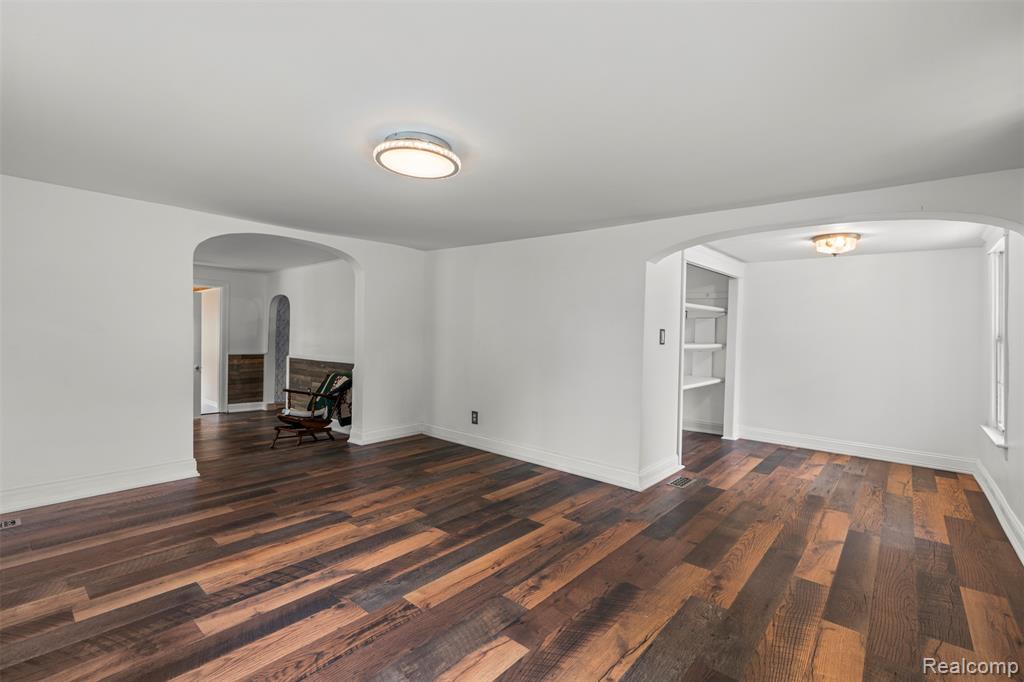 190 Riverside Drive, Mount Clemens, MI 48043 — Photo 6