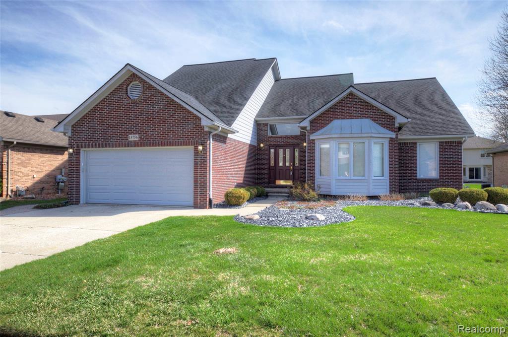 15756 Lamont Drive, Macomb, MI 48042 — Photo 51