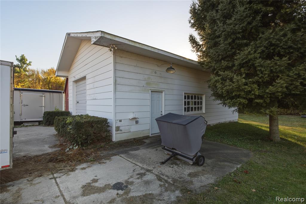 14560 Hannan Road, Van Buren, MI 48174 — Photo 33