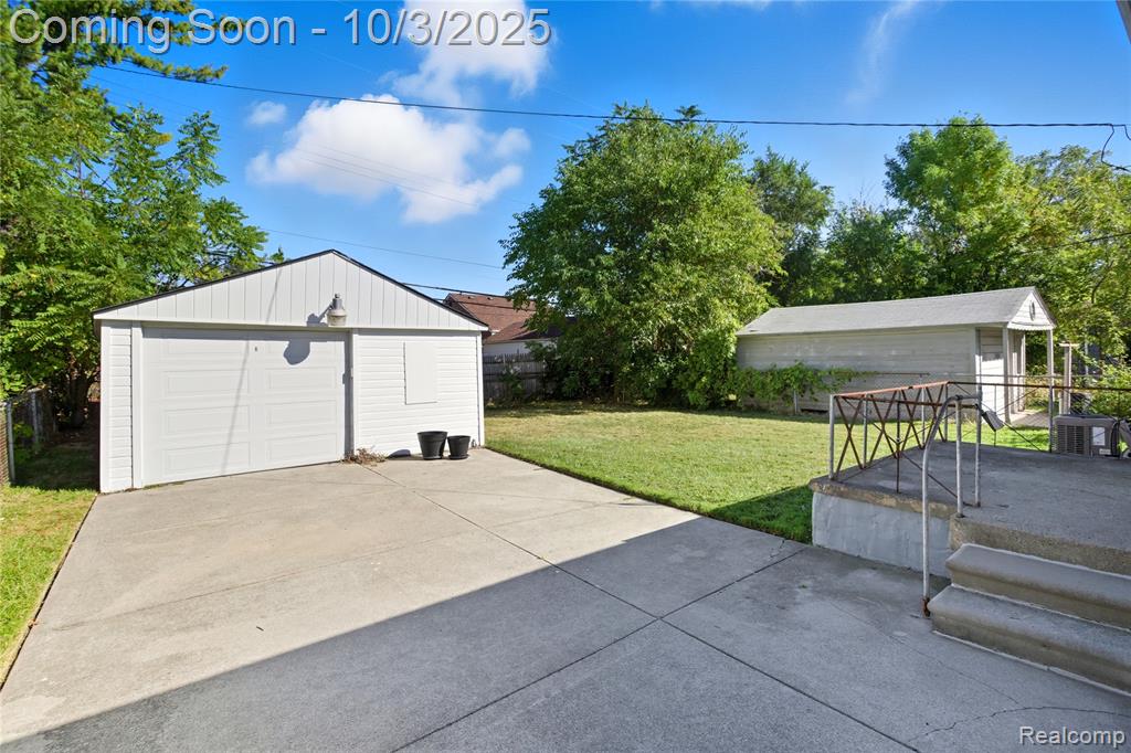 541 E Bennett Avenue, Ferndale, MI 48220 — Photo 29