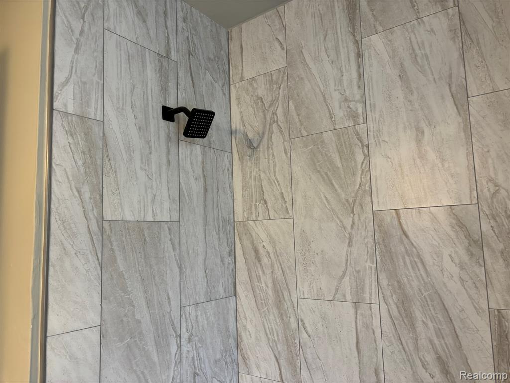 8149 Standard, Center Line, MI 48015 — Photo 12