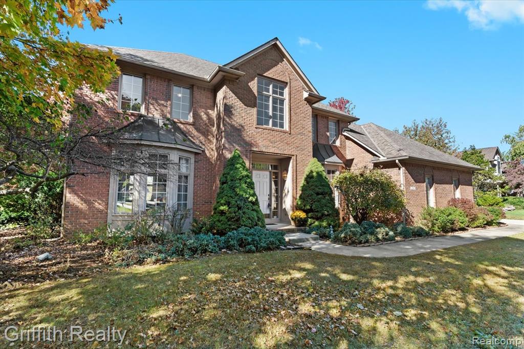 4364 Lake Forest Drive E, Ann Arbor, MI 48108 — Photo 2