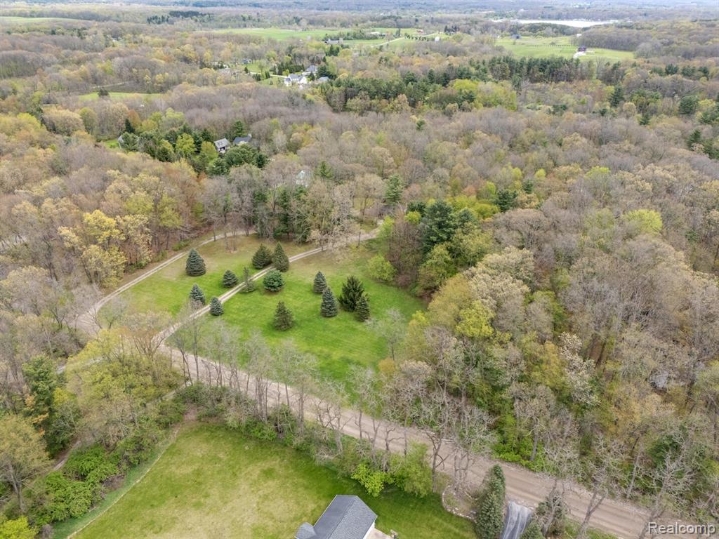 2700 N Hacker Road, Howell, MI 48855 — Photo 29