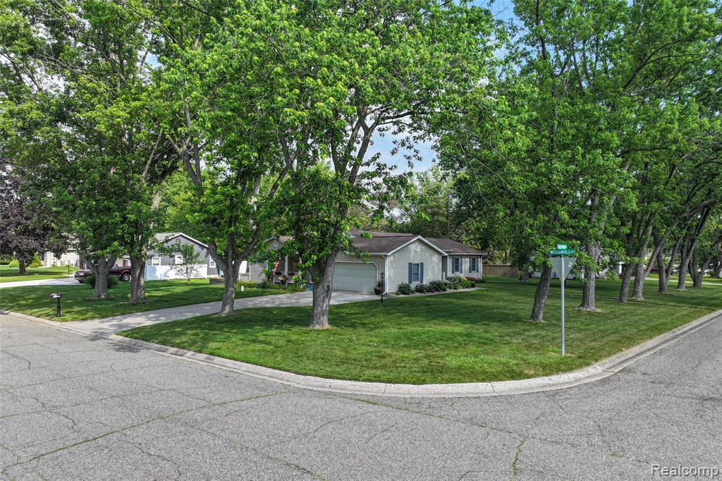 6242 Bedford Avenue, Flint, MI 48507 — Photo 12
