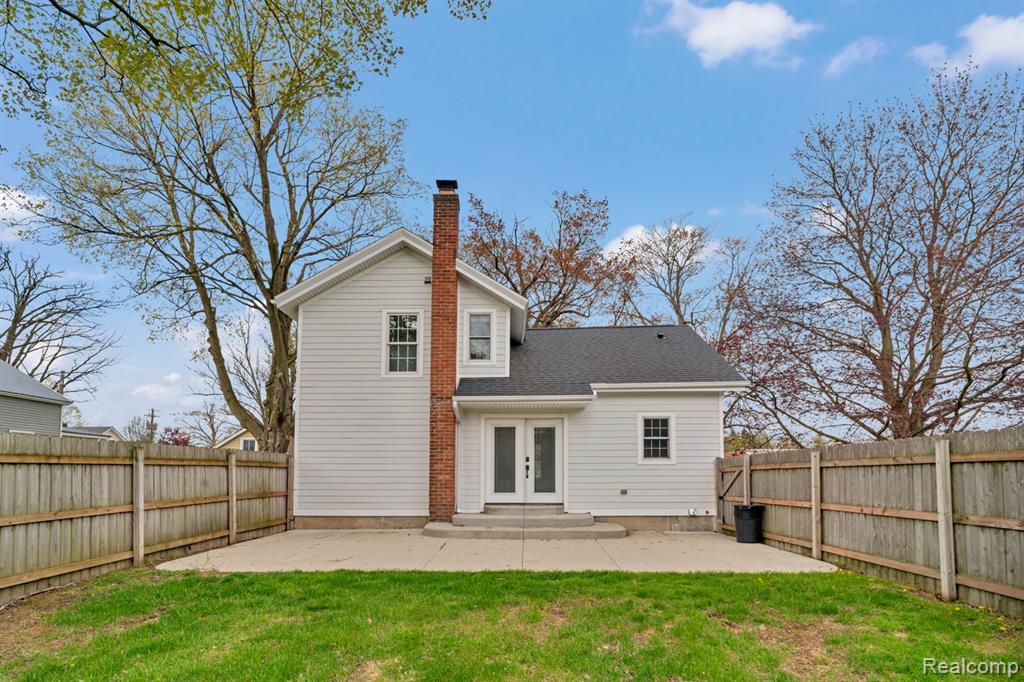 209 S Bristol Street, Almont, MI 48003 — Photo 3