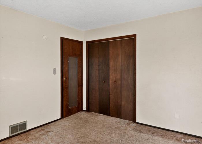 300 S Heritier Road, Linwood, MI 48634 — Photo 11