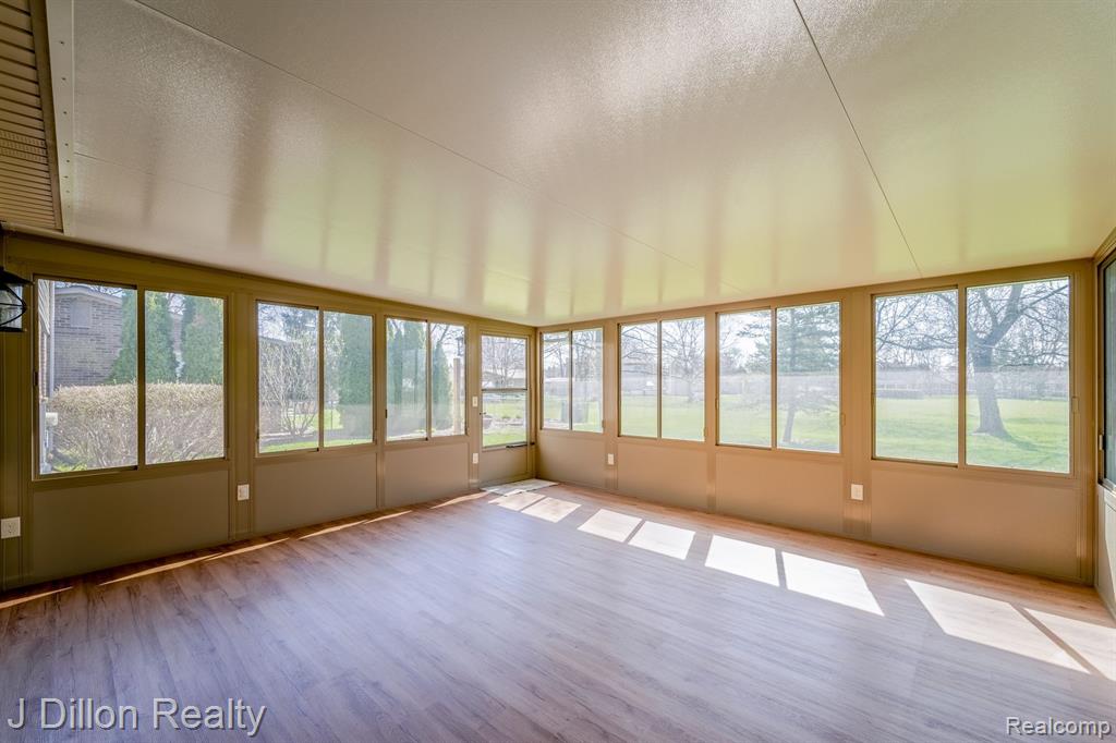 42807 SAXONY Road, Canton, MI 48187 — Photo 30