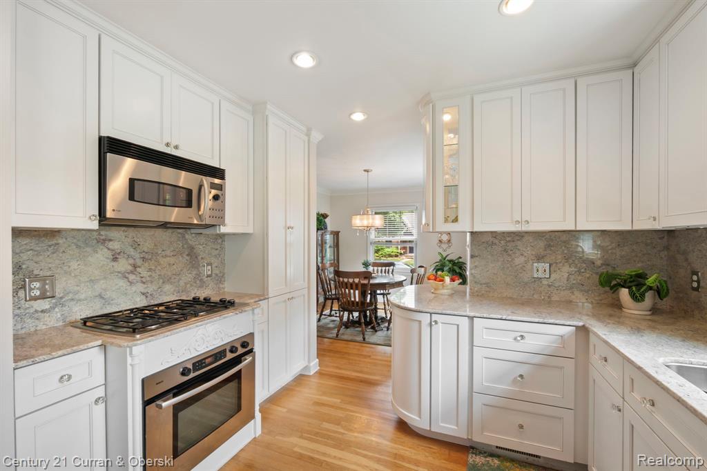 551 N Evergreen Street, Plymouth, MI 48170 — Photo 20
