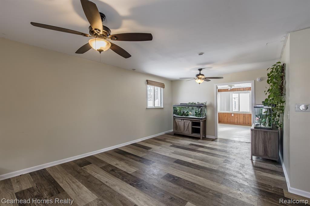 2340 Rollins Street, Grand Blanc, MI 48439 — Photo 10