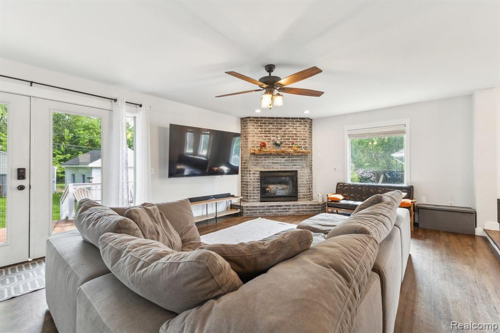 607 E LINCOLN Avenue, Royal Oak, MI 48067 — Photo 22