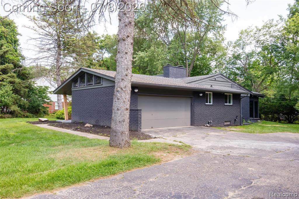 4469 Chamberlain Drive, Bloomfield Hills, MI 48301 — Photo 47