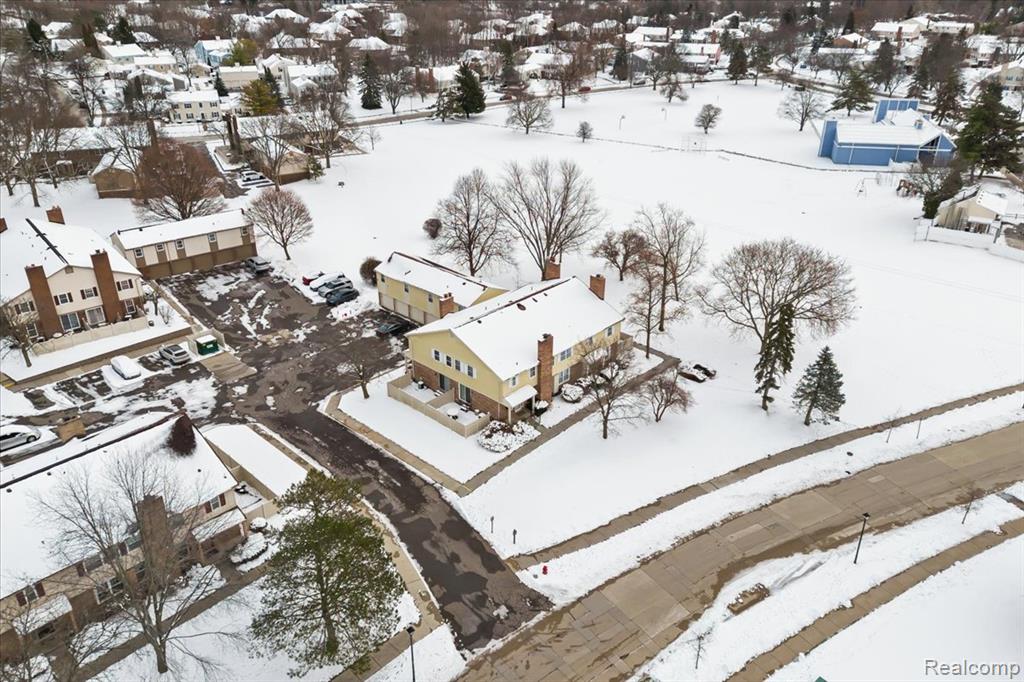 21106 W Glen Haven Circle, Novi, MI 48167 — Photo 34