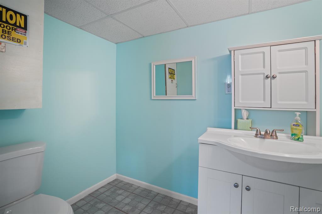 5124 HICKORY Trail, Grand Blanc, MI 48439 — Photo 48