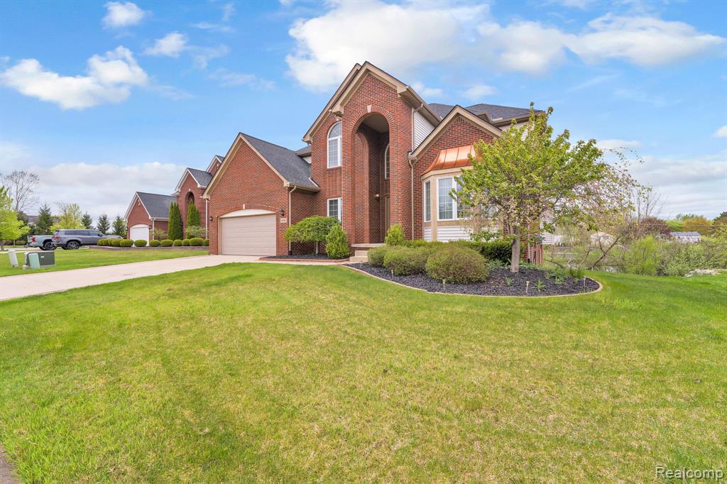 42088 Woodglen Drive, Novi, MI — Photo 4