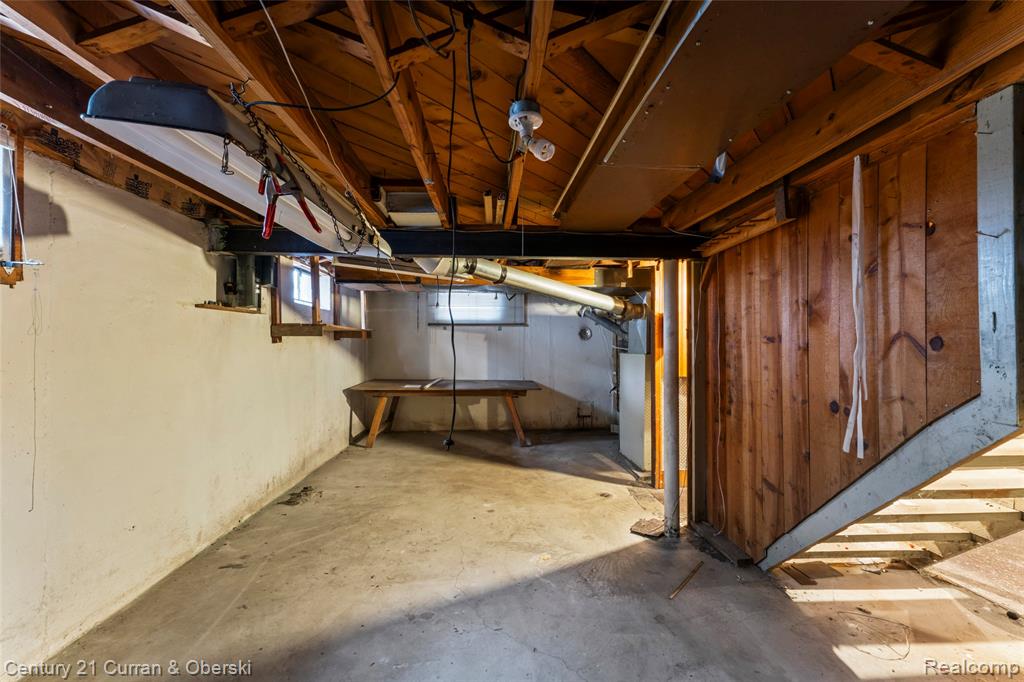 8152 Virgil Street, Dearborn Heights, MI 48127 — Photo 32