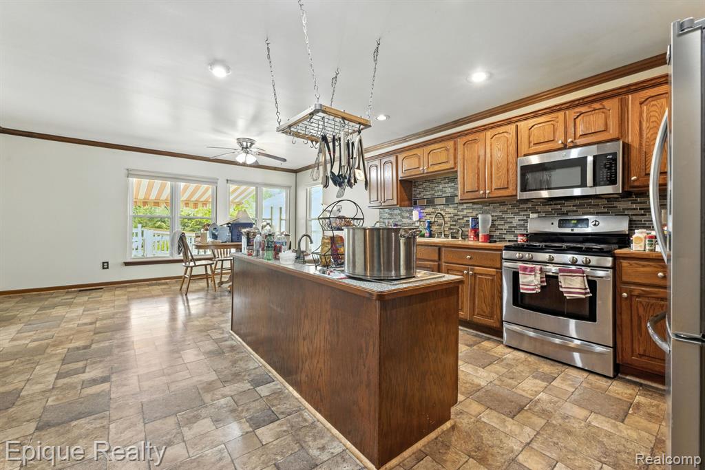4294 Rochester Road, Dryden, MI 48428 — Photo 14