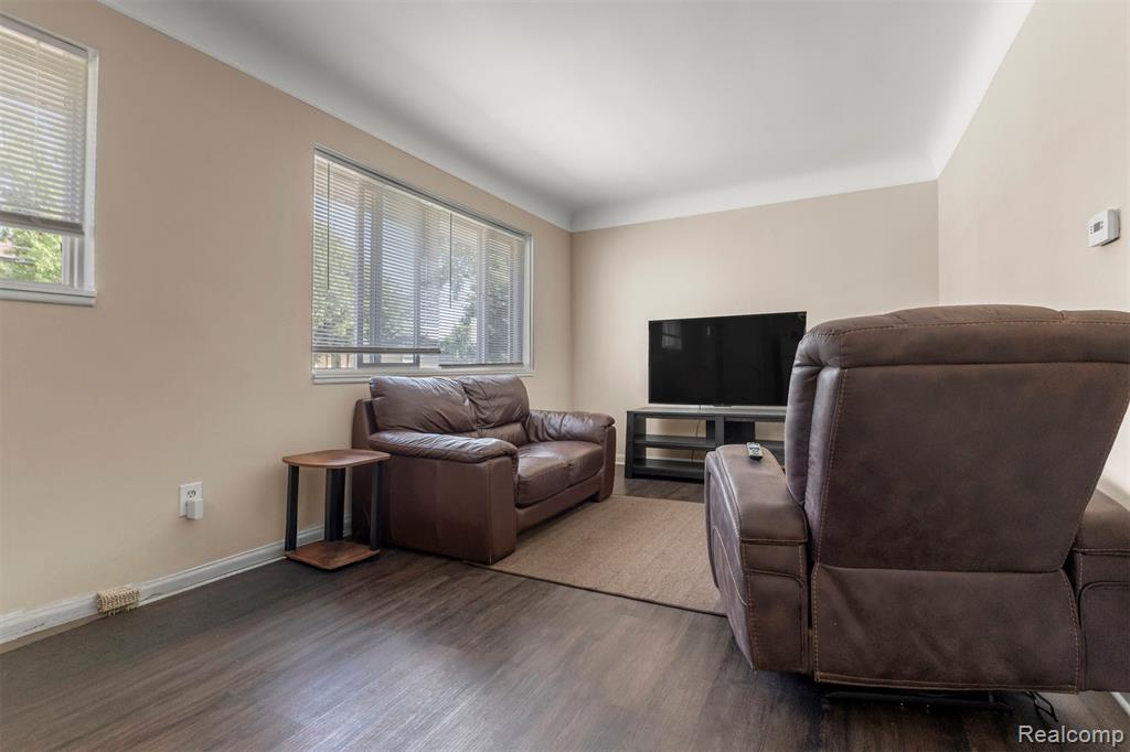 2056 Lafayette Boulevard, Lincoln Park, MI 48146 — Photo 6