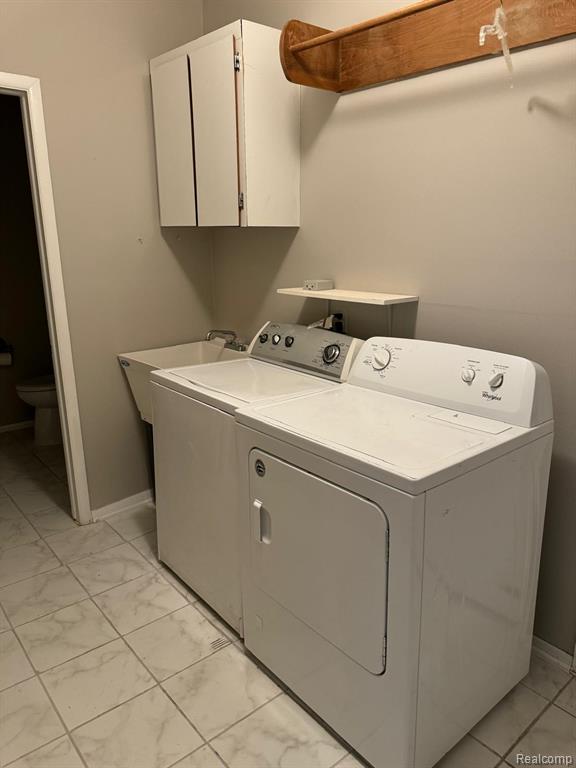 5028 Abington Drive, Troy, MI 48085 — Photo 16