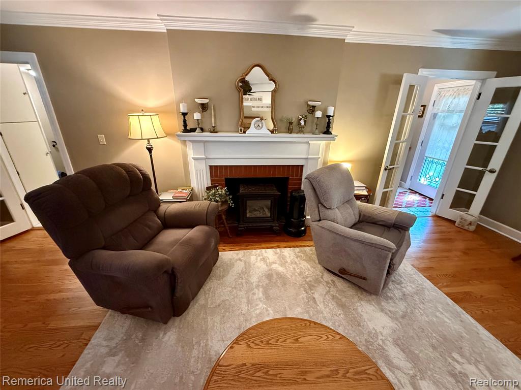 603 N Michigan Avenue, Howell, MI 48843 — Photo 7