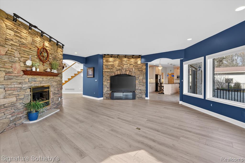 7455 Groveland Road, Holly, MI 48442 — Photo 6