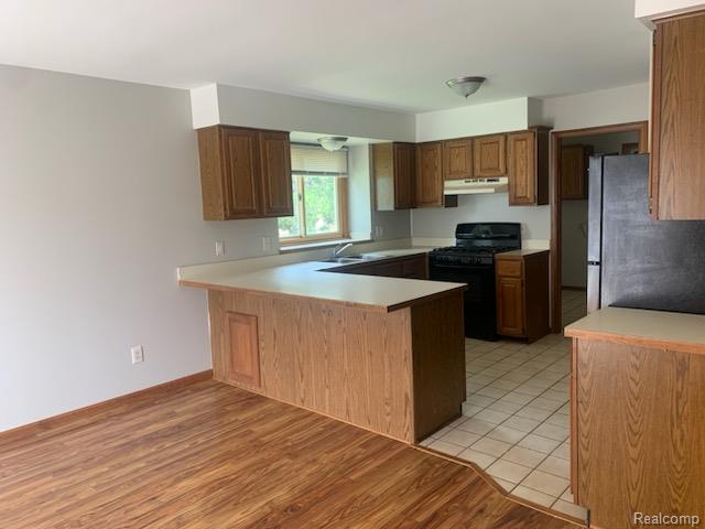 90 GRANADA Drive, White Lake, MI — Photo 4