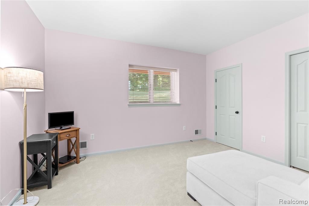 5366 Warwick Trail, Grand Blanc, MI 48439 — Photo 53