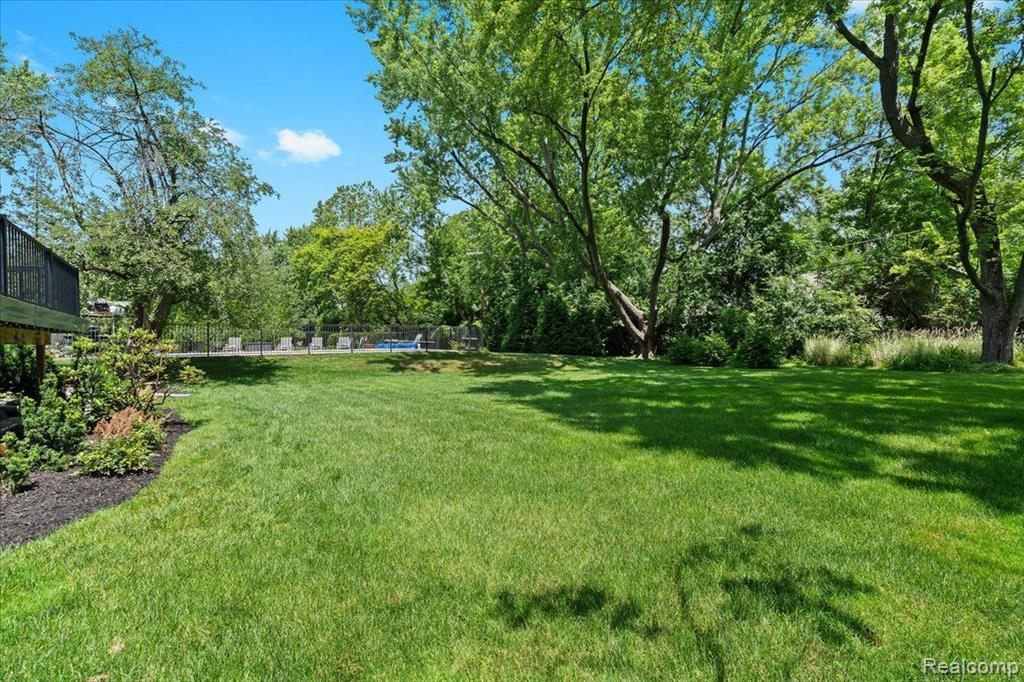 7299 OLD MILL Road, Bloomfield Hills, MI 48301 — Photo 48