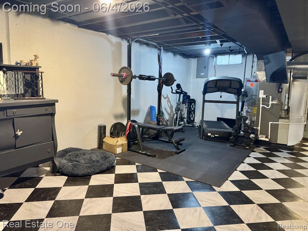 311 W Brockton Avenue, Madison Heights, MI 48071 — Photo 39