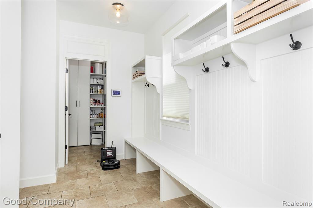 707 GOLF Avenue, Royal Oak, MI 48073 — Photo 18