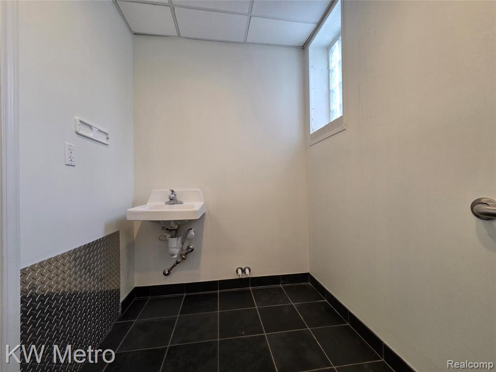 417 E. FOURTH Street, Royal Oak, MI 48067 — Photo 6