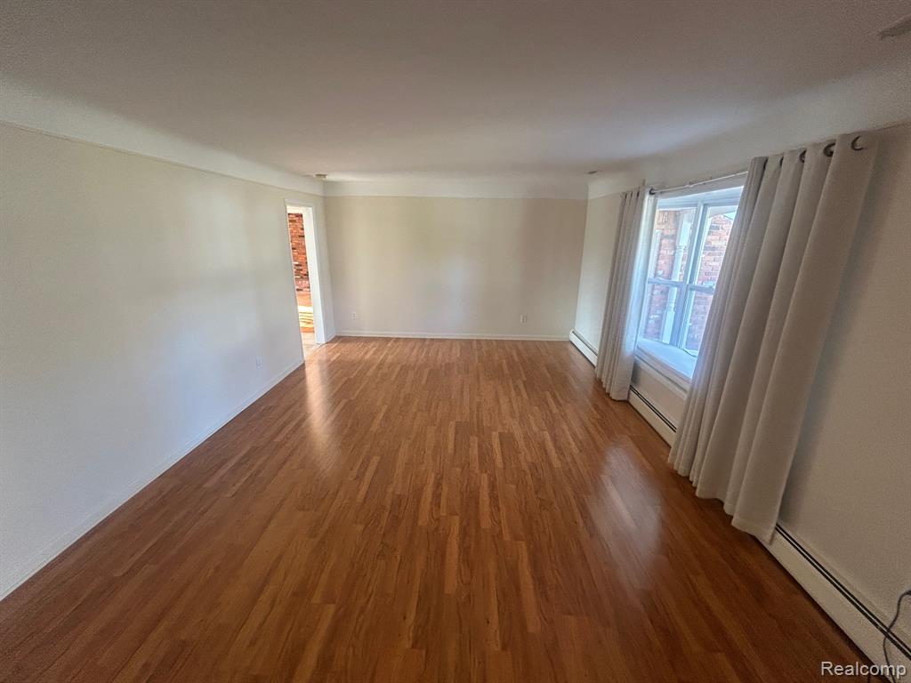 5659 KINGSMILL, Bloomfield Hills, MI — Photo 12