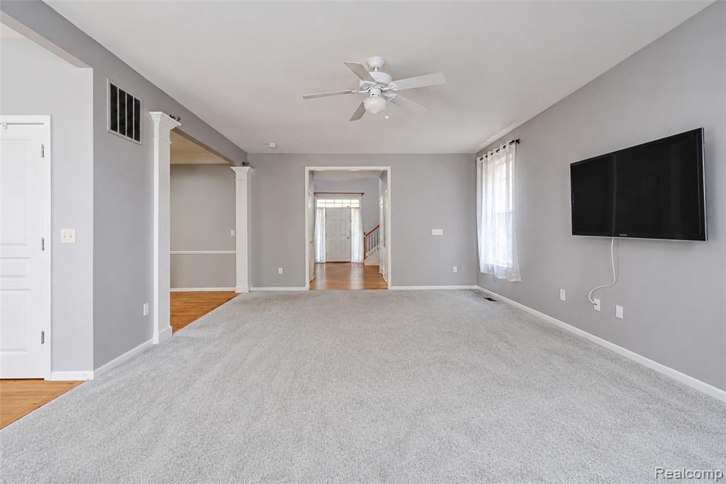 45149 Bartlett Drive, Novi, MI — Photo 11