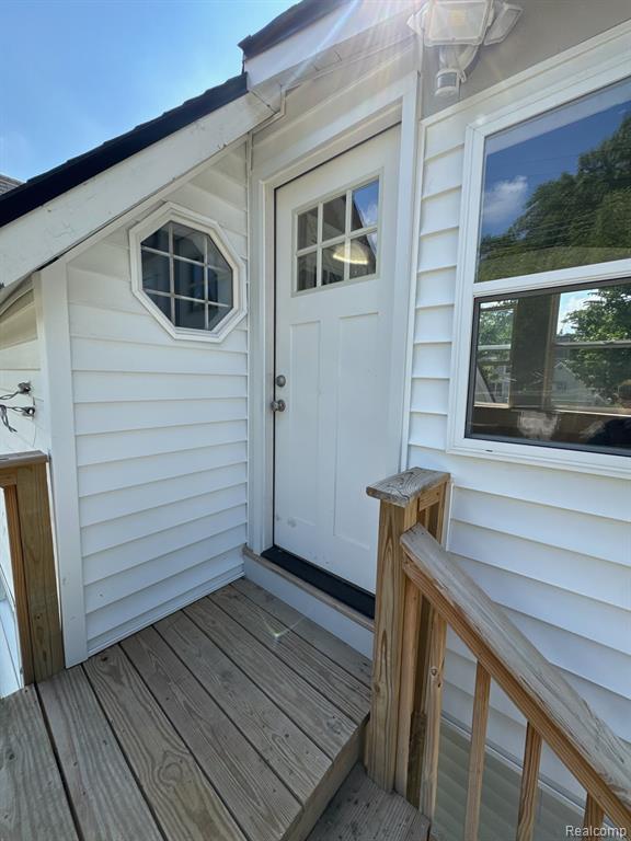 45 E Jackson Street, Orion, MI 48362 — Photo 2