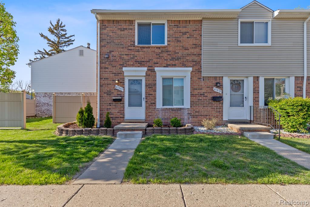 45880 KENSINGTON Street, Utica, MI 48317 — Photo 21