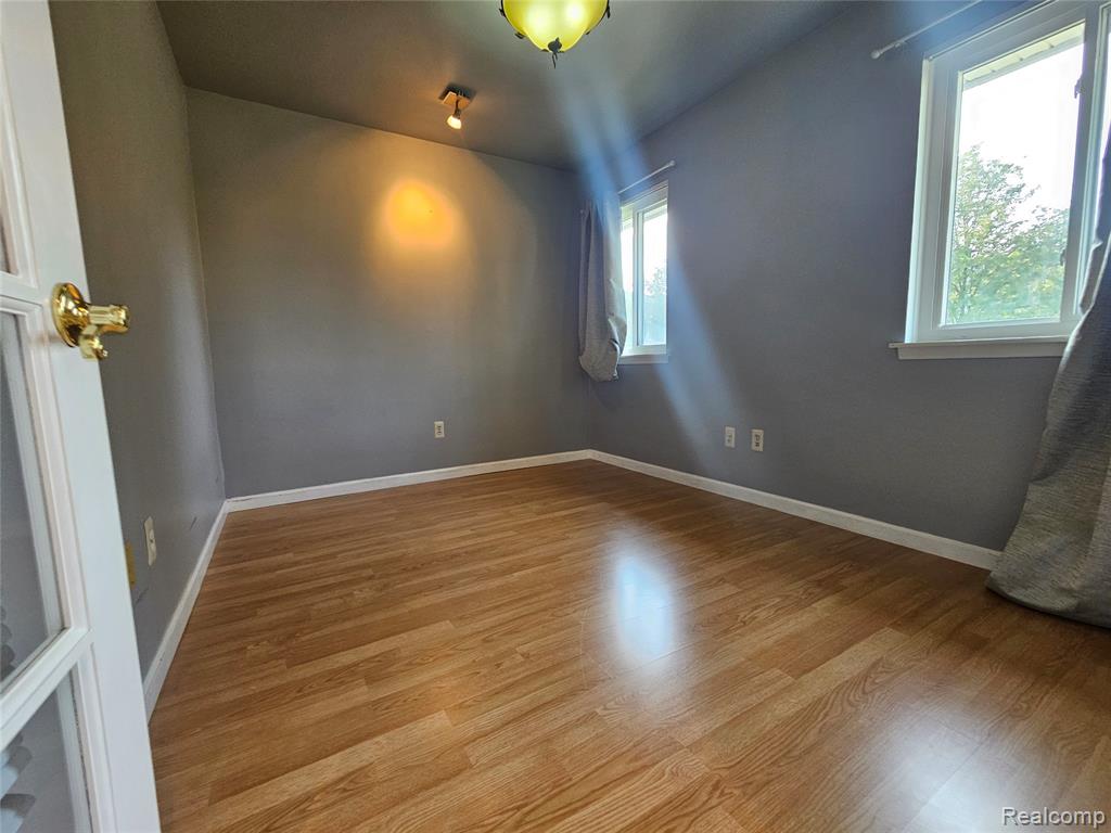 8596 Hampshire Drive, Sterling Heights, MI 48313 — Photo 8