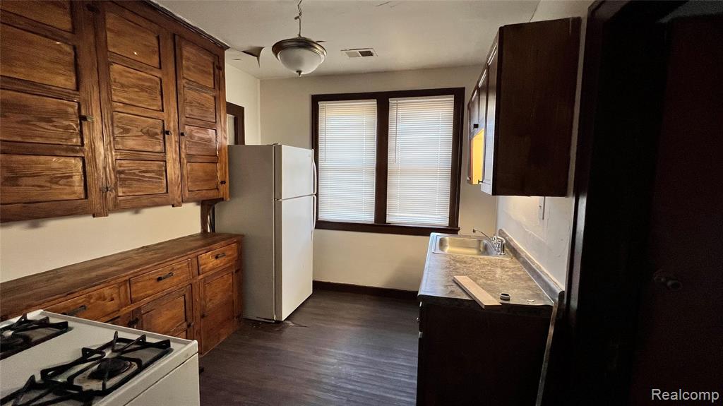 4901 Whitfield Street, Detroit, MI 48204 — Photo 9