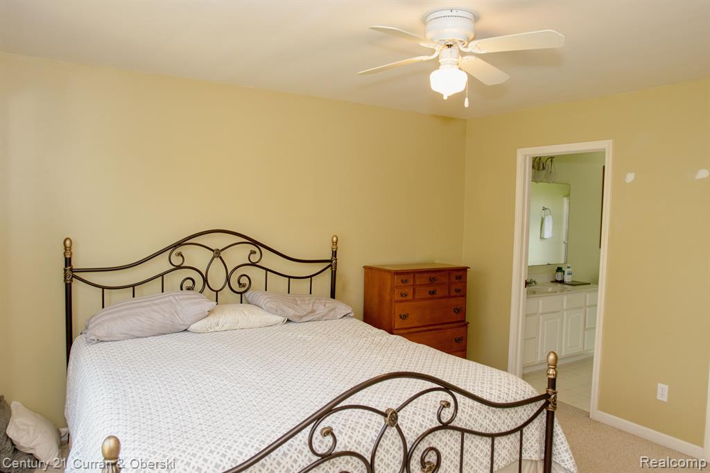 4220 HAPPY HOLLOW Lane, Howell, MI 48855 — Photo 55